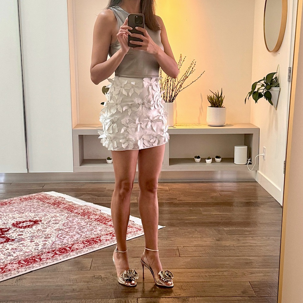 NWT - Zara Floral Skirt with Bead Details - Super Stylish!